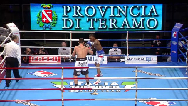 WSB S5 W9 ITAvUSA Bout3 Mangiacapre v Pettis