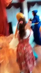 Gelin Ve Arkadaşları Çoştu Pistten Çoçuklarınızı Alın..