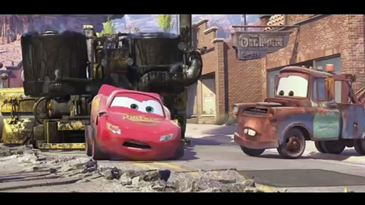 Autot Salama Mcqueen kunnostaa tietä