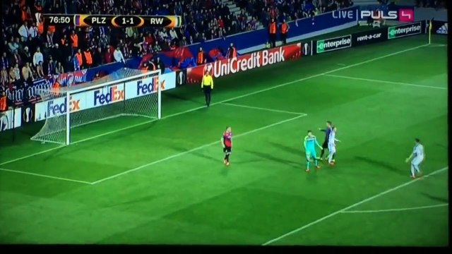 Ce soir en Europa League ! Il a prouvé qu'il était possible d'être ridicule mais efficace !