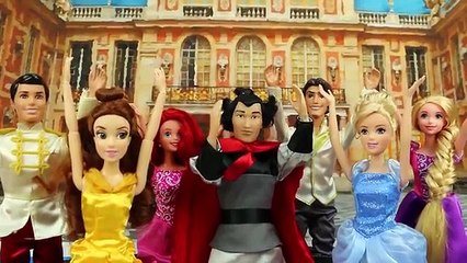 Elsa is Sleeping Beauty in Mini Movie with Frozen Anna & Kristoff as the King & Queen. Dis