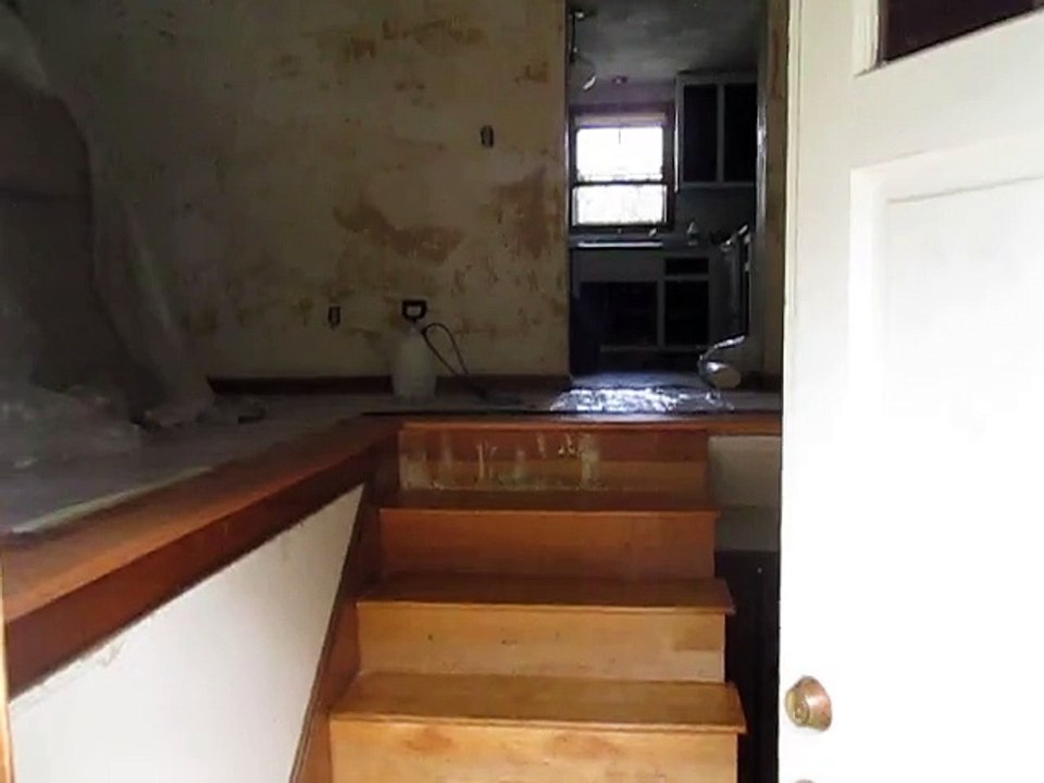 Wallpaper removal interior painting W.bridgewater Ma. 02379