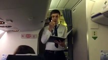 В самолете Актау – Ереван оригинально поздравили пассажира