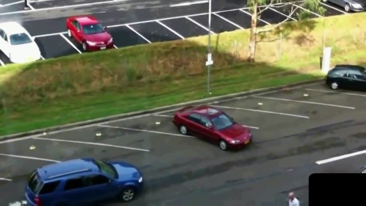 Fails Al Estacionar El Coche Muy Gracioso!