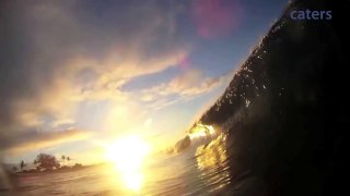 Inside Stunning Waves Of Hawaii