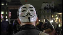 Miles de máscaras marchan por las calles de Londres