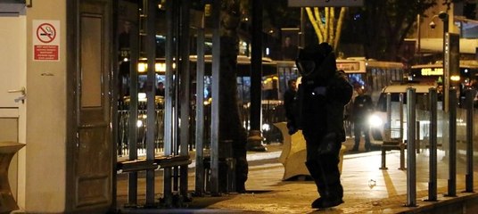 İki tramvay durağında bomba alarmı