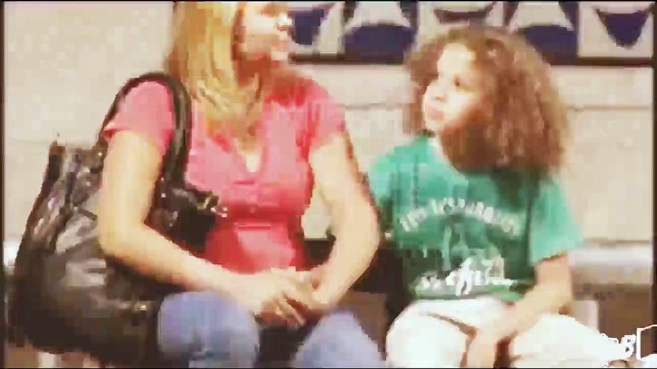 Killer Clowns Prank on Video Chat! with Pennywise Creepy