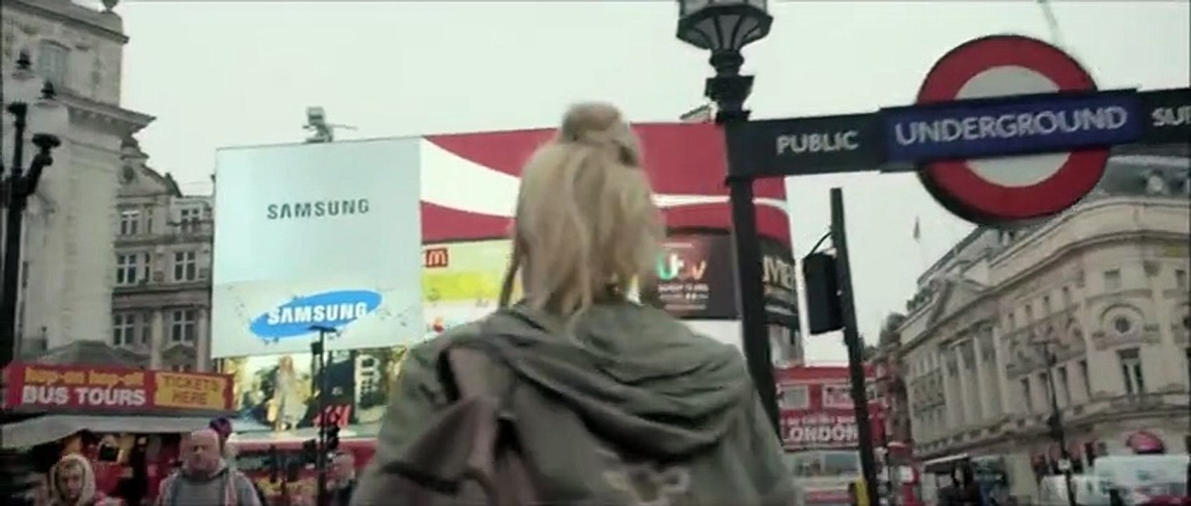 MORCEAU DU FILM LES PROF 2 MODIFIE PAR LA CAVE AUX FOUETS.
