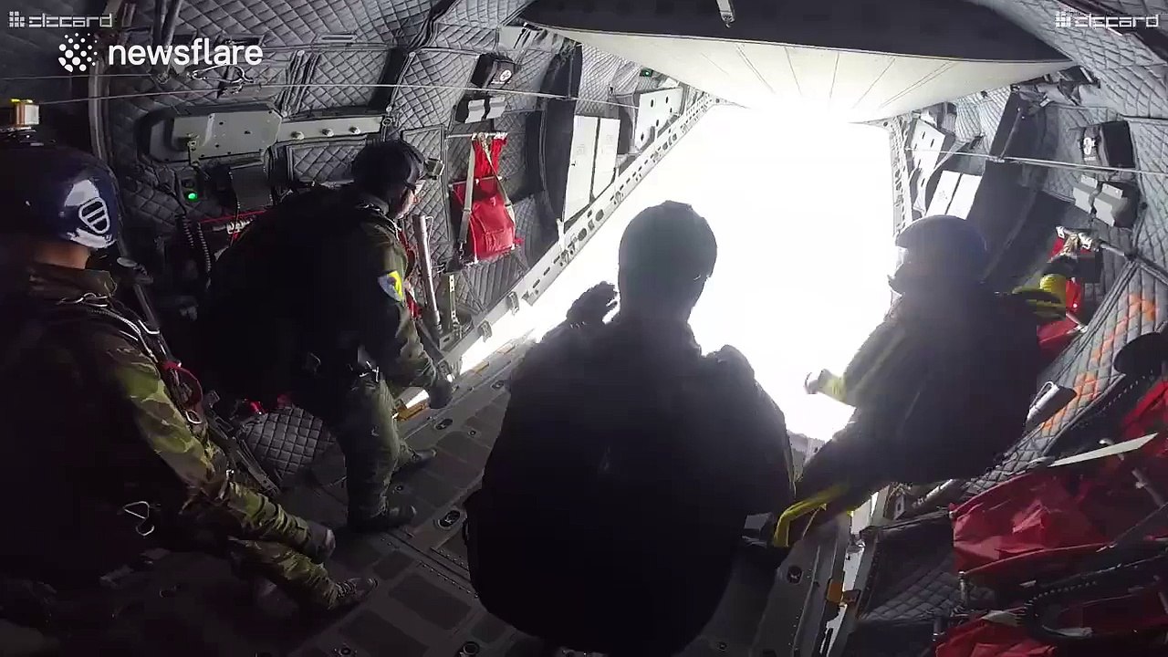 This is what it's like to be a paratrooper