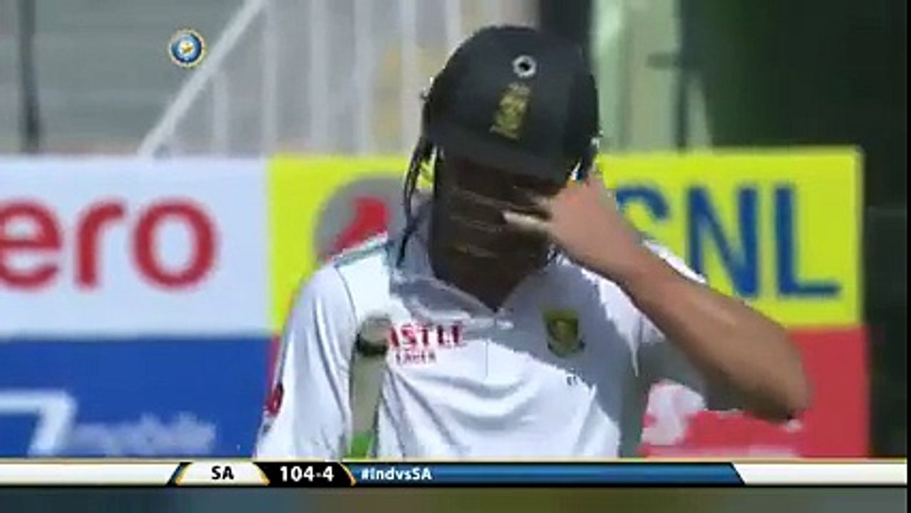 Attempt At Cheating To Get The Big Wicket Of Ab De Villiers?  Strangely, During the No Ball Deliberation, We Seemed To Be Shown Replays Of Two Different Deliveries