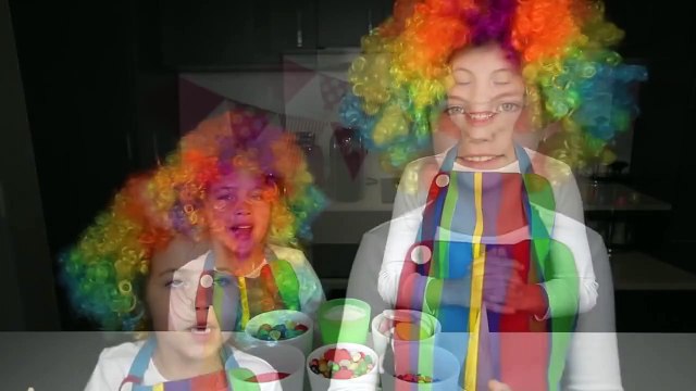 CLOWN PARTY HAT PINATA CONES! Great for a carnival or circus birthday party theme.surprise