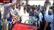 CM Fadnavis & Sharad Pawar in a one Car, BJP & NCP Samjhauta??? Baramati-TV9
