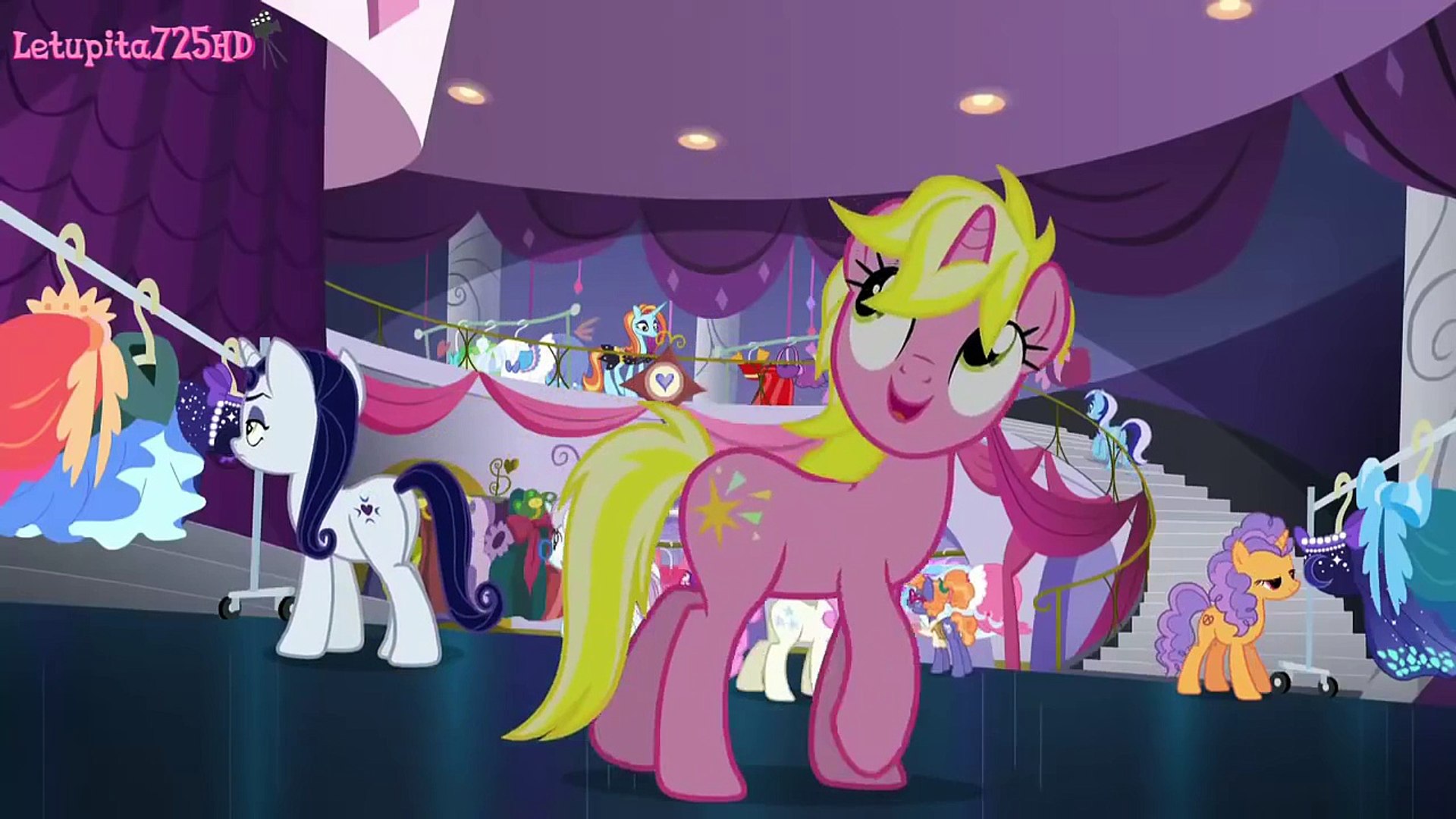 MLP: FiM – Raritys Canterlot Carousel 
