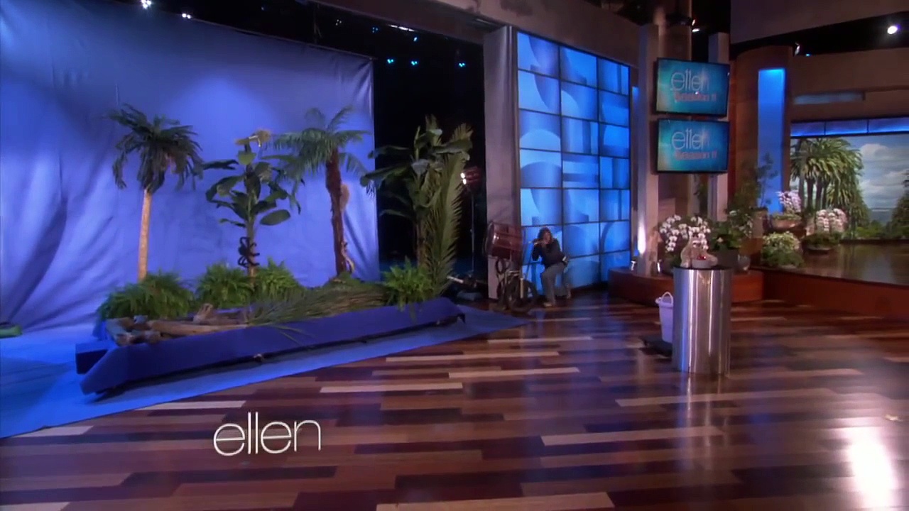 Kristen Bell Gets Naked and Afraid