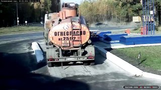 Car Crash Compilation October 2014 Car Crashes Weekly #26