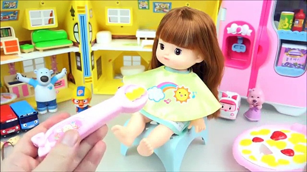 Baby Doll hair cut toys 콩순이 와 뽀로로 똘똘이 미용실 장난감 놀이
