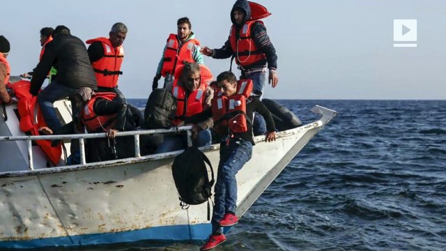 Tsipras to hold emergency meeting on refugees