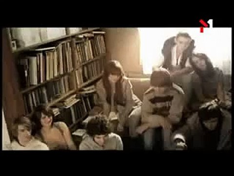 Алина Гросу - Мелом на асфальте [режиссёр АЛАН БАДОЕВ] (Low)