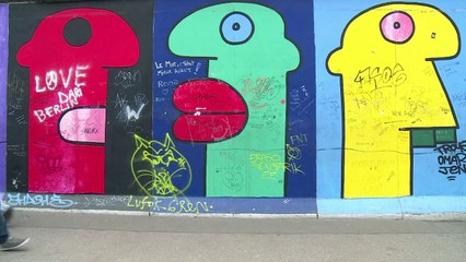 Berliner Mauer hinter Gittern