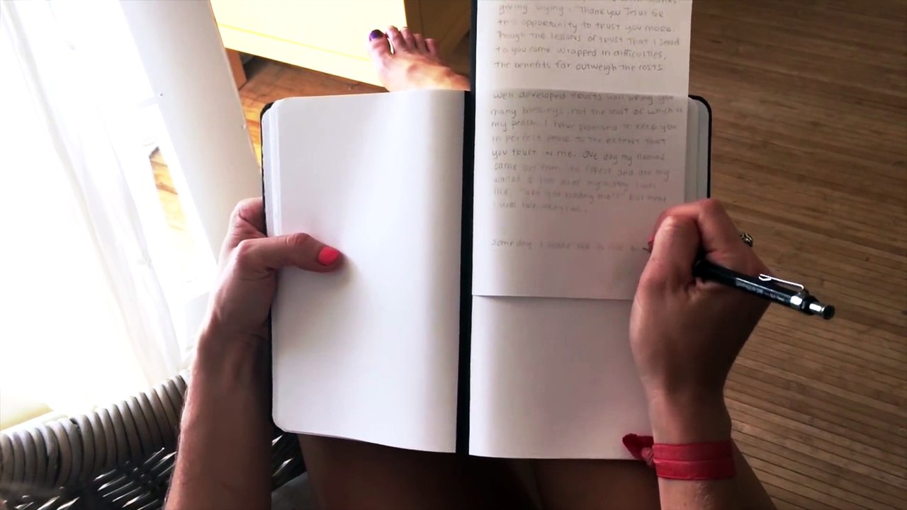 Le Livre aimanté va Révolutionner votre manière de Lire et d'Ecrire