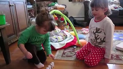 Les filles comprennent rien aux dominos !