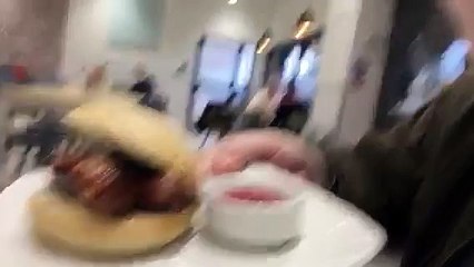 I'm in waitrose having breakfast.-dAeZkA-MGVs