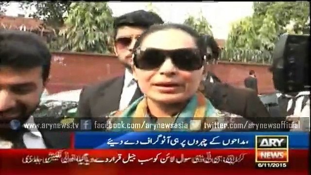 Meera grants dollars to a poor woman upon her arrival at court