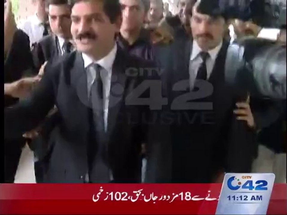 Lawyer of deceased Rana Bilal talking to the media channel city 42