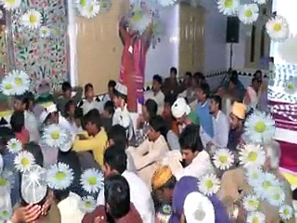 Naqabat ijaz farid