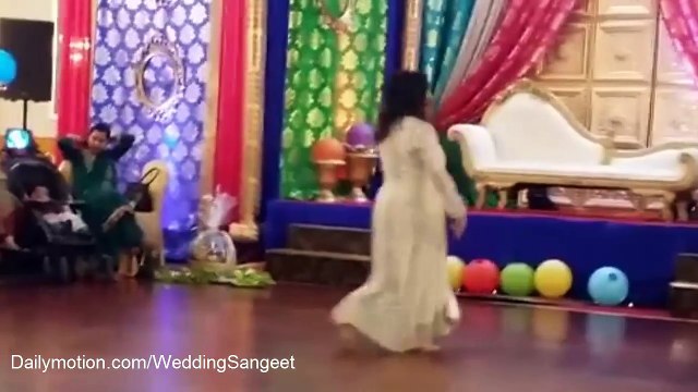 Mast Wedding Dance Awesome Steps | Tera Piyar Piyar