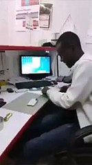 Telefon Tamiri Yapan Çorumlu Amir