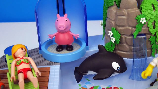 CROCODILE ATTACK!! McQueen Cars Peppa Pig SpongeBob Spider Man Toys & Playmobil Pool saved