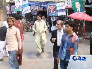 Meera reaches civil court in divorce case