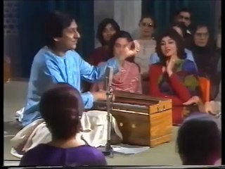 Chupke Chupke Raat Din Aansoo Bahana Yaad Hai -By- Ghulam Ali - LIVE Ghazal