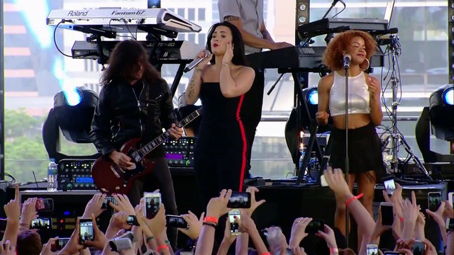 Demi Lovato - Heart Attack (Demi Live in Brazil)