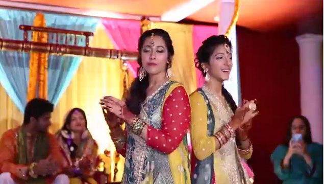 Girls Best New Medley Mehndi Dance