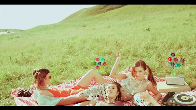 Milica Pavlovic - Dve Po Dve (Official Video)