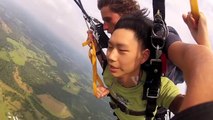 Guy Passes Out While Parachuting | Skynap