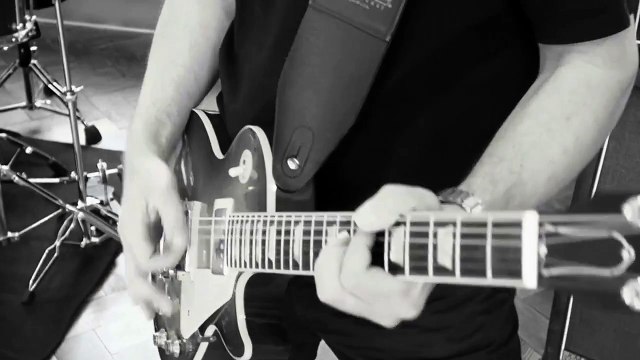 FREIFLUG - DER GLAUBE Radiomix 2015 (Offizielles Musikvideo)