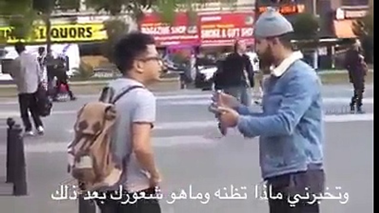 شاهدوا ردة فعل غير المسلمين عند سماع القرآن لأول مرة في حياتهم الله أكبر