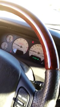 Grand Cherokee wj 4.7 2002 - bruit direction assistée en rond point