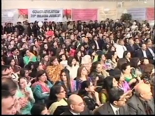 When Altaf Hussain came to Stage holding a MIC in hands