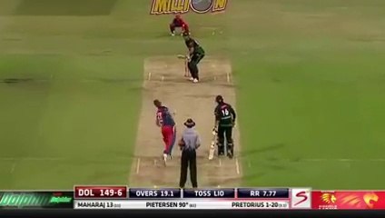 Kevin Pietersen Smokes 30 Runs In The Final Over