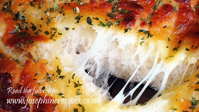 How to Make Super Soft and fluffy Cheese Bread Sticks Chinese Bakery Buns 手搓 低溫發酵麵糰 超軟 芝士牛奶麵包製作