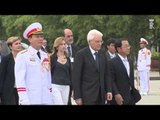 Vietnam - Mattarella depone una corona al Mausoleo di Ho Chi Minh (07.11.15)