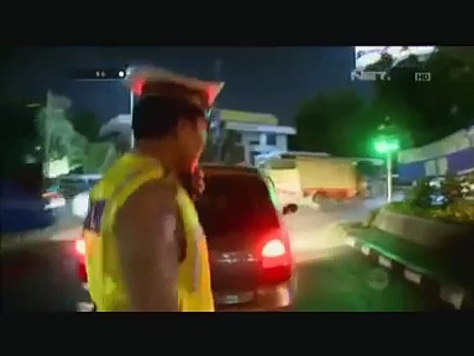 86 NET - POLISI TILANG PENGENDARA, BEGINI KENYATAAN NYA !