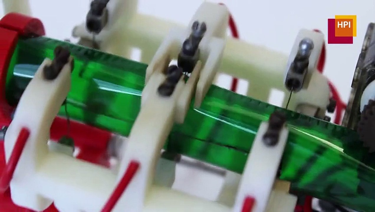 This 3D Printer Gun allows you to free you imagination without limits!