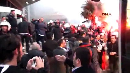 Beşiktaş'a Bursa'da meşaleli karşılama