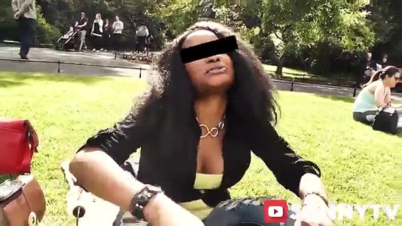 Could a Blind Guy Pick Up HOT Girls? (Social Experiment)